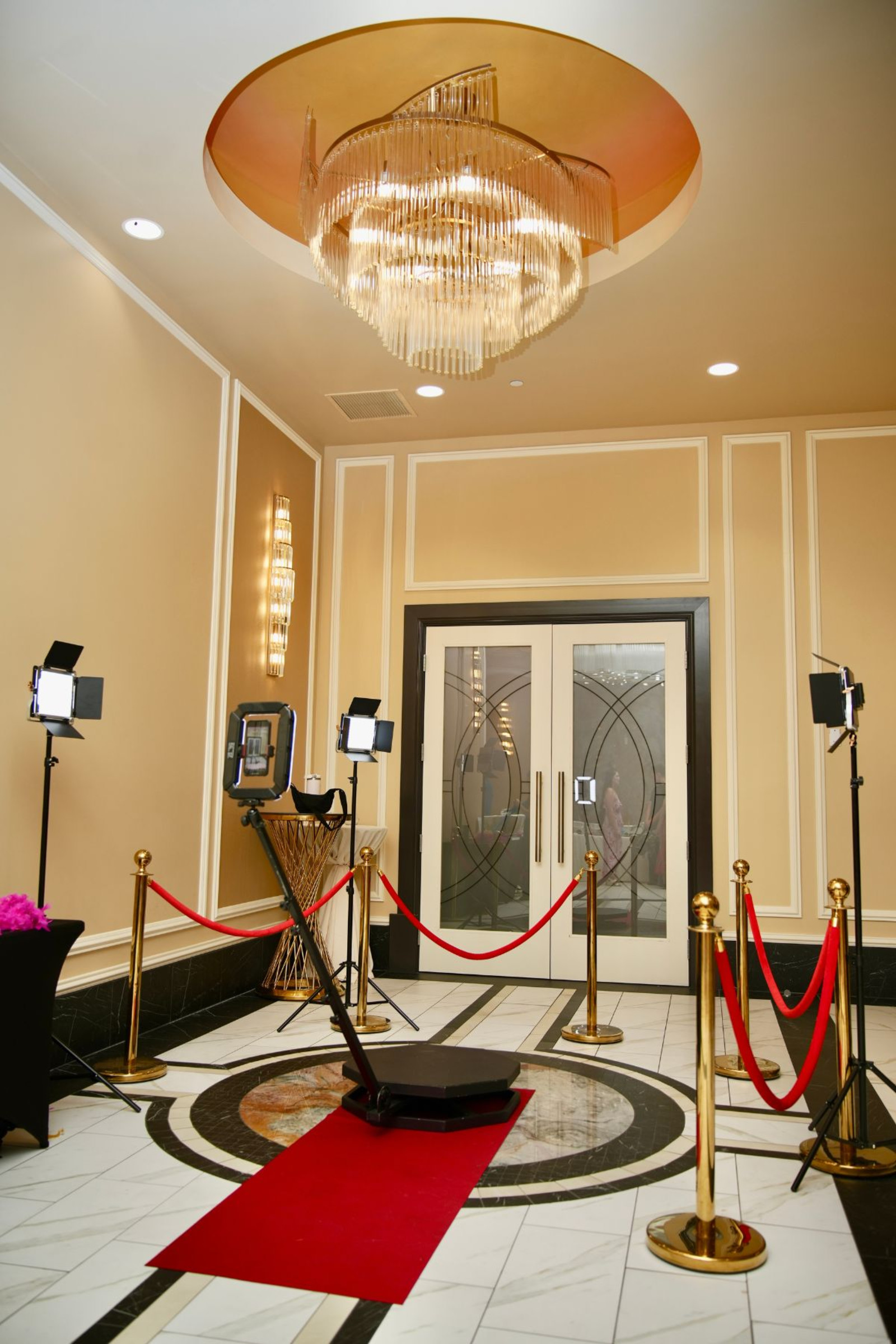 Photo booth trends 2026 - vintage booths, Purikura, Glam Bots